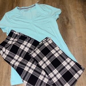 Nautica Light Blue Pajama Set with Black and White Plaid Pants women’s medium